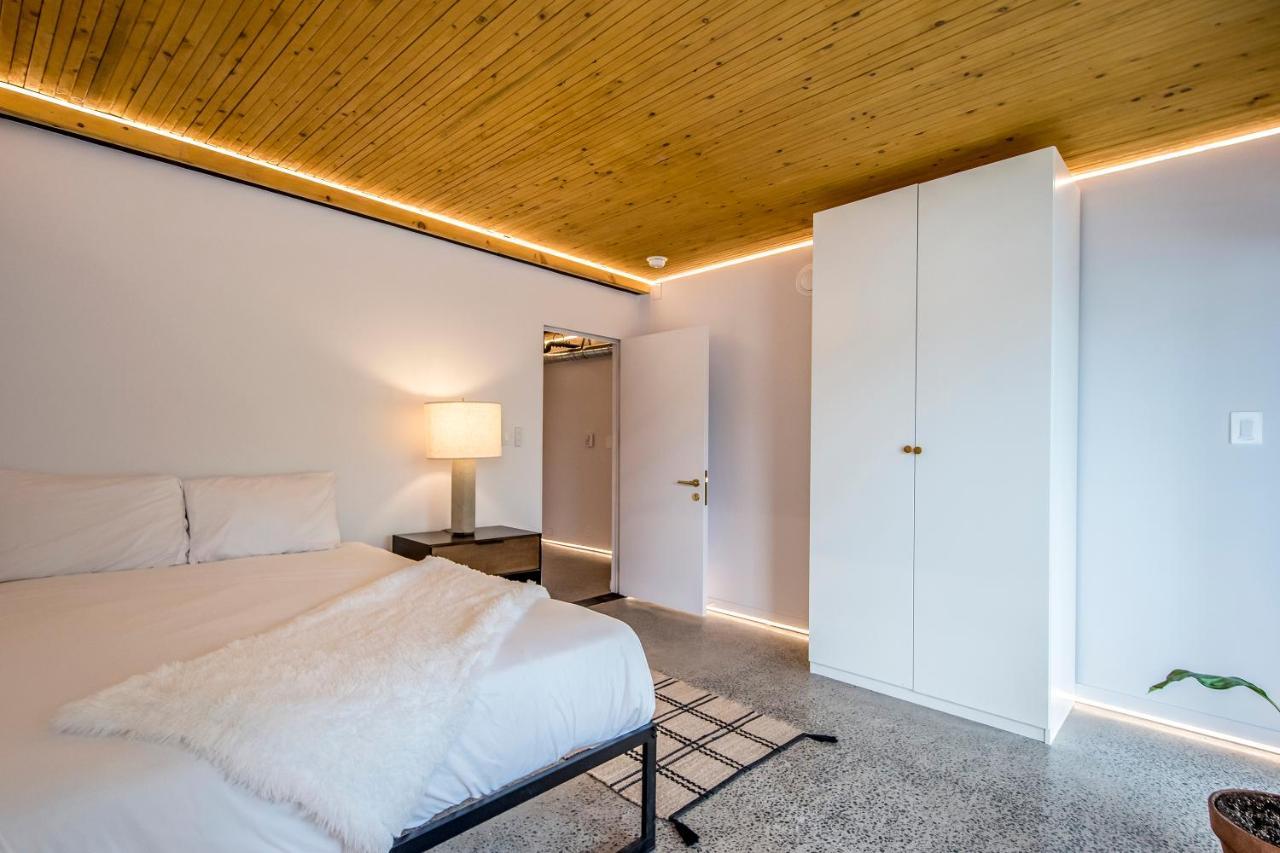 The Halifax Rooftop - Cozy Spa B&B Екстер'єр фото