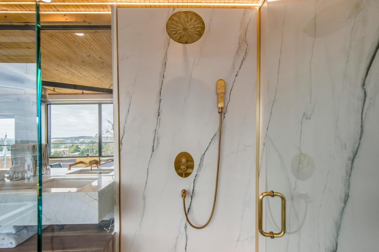 The Halifax Rooftop - Cozy Spa B&B Екстер'єр фото